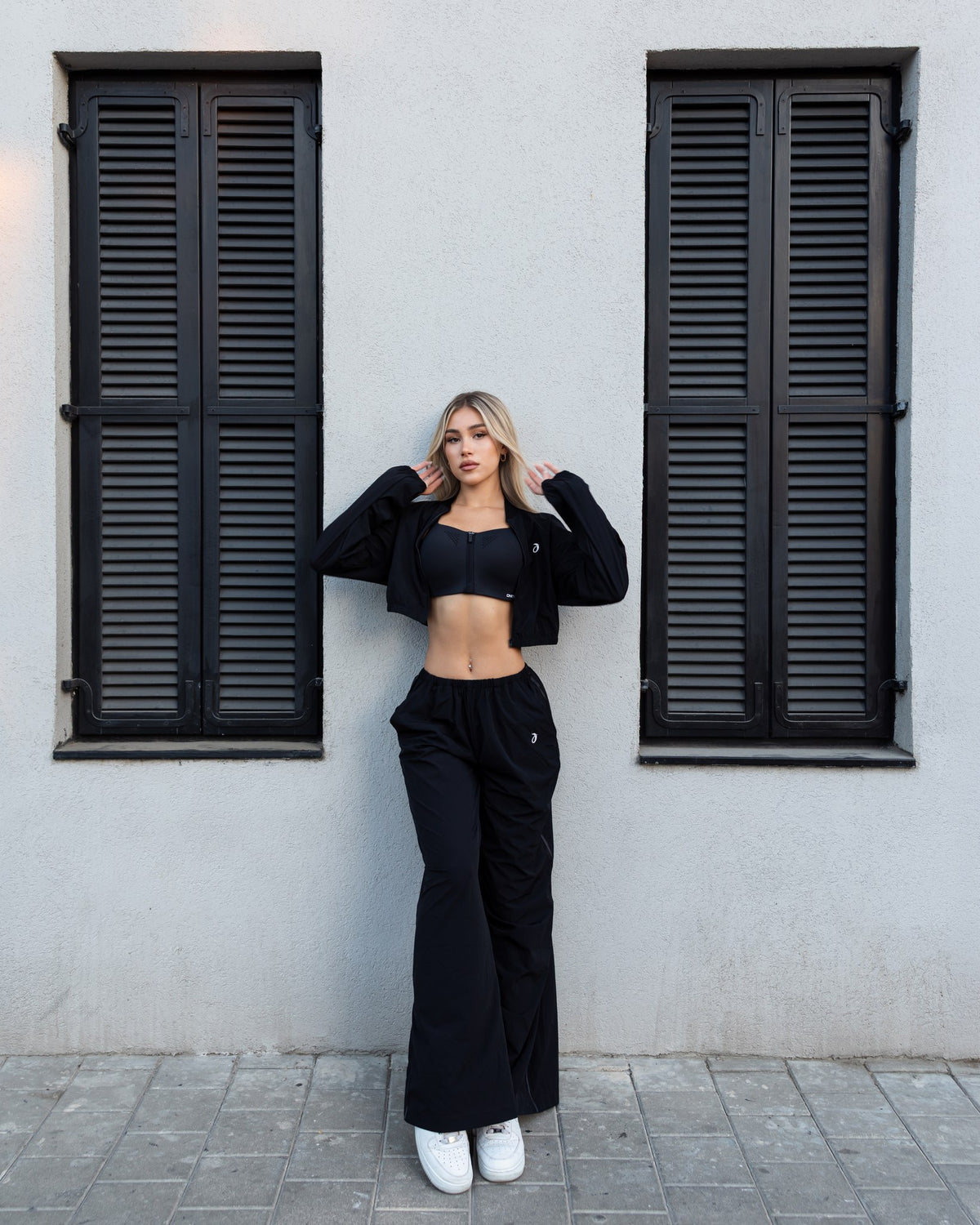 Off-Duty Track Set — Black, front